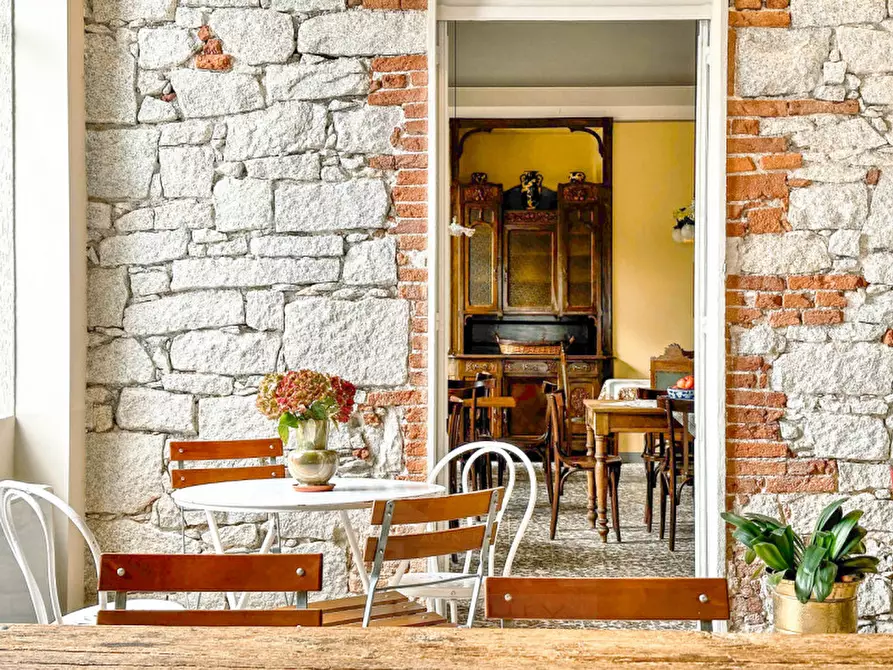 Immagine 3 di Hotel in vendita  in Via Pietro Durio, 67 a Pella