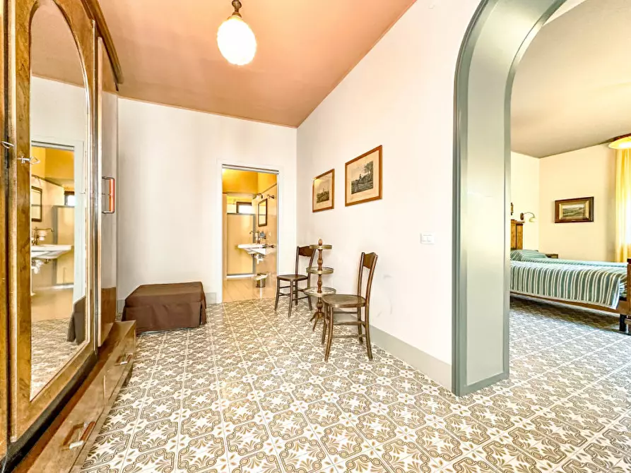 Immagine 22 di Hotel in vendita  in Via Pietro Durio, 67 a Pella