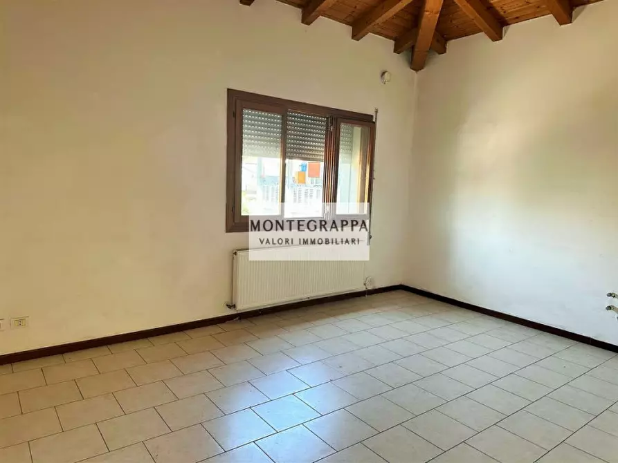 Immagine 1 di Casa indipendente in vendita  in via zuccareda a Vedelago