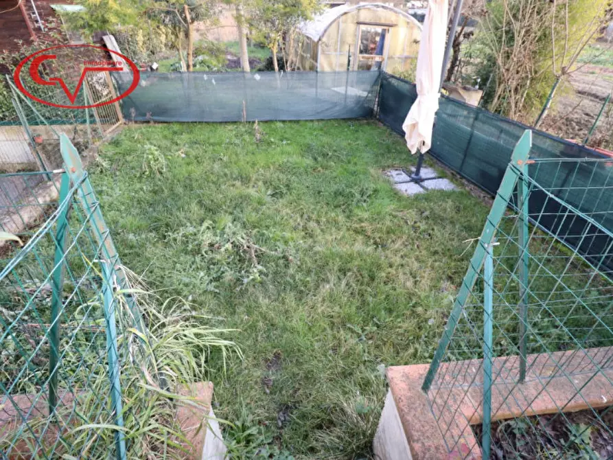 Immagine 26 di Villetta a schiera in vendita  in via Arno a Montevarchi