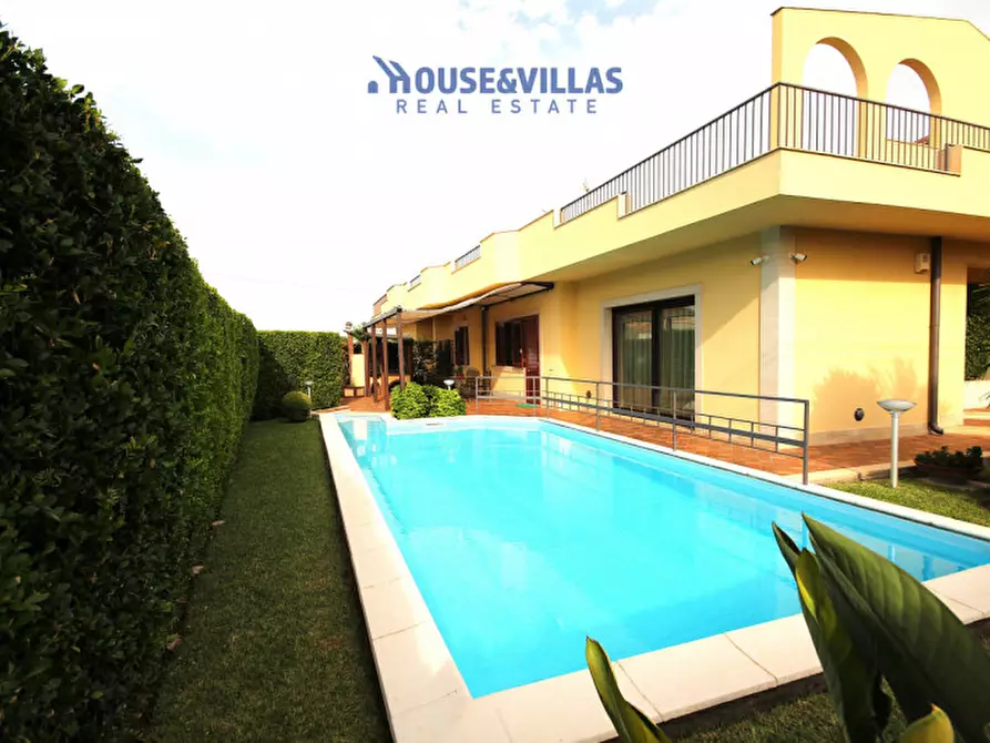 Immagine 2 di Villa in vendita  in contrada chiusa di carlo a Avola