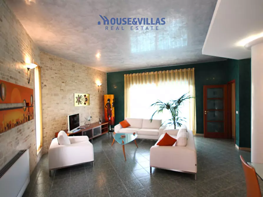 Immagine 9 di Villa in vendita  in contrada chiusa di carlo a Avola