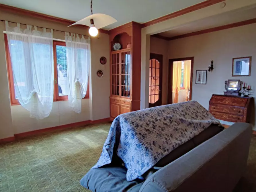 Immagine 13 di Villa in vendita  in Periferia nord a San Remo