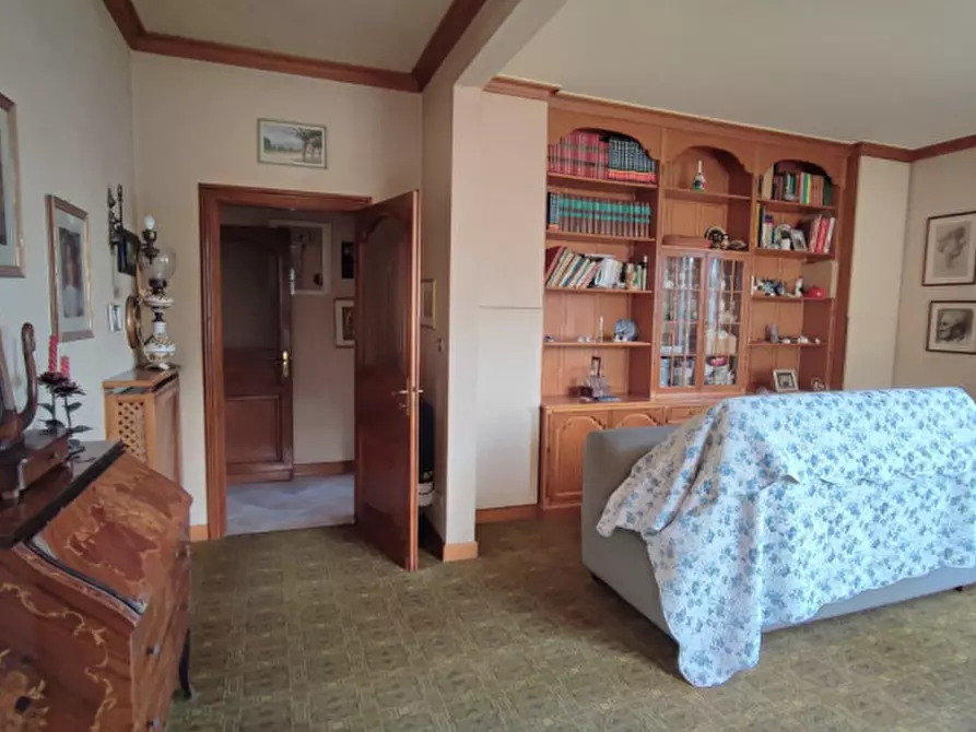 Immagine 15 di Villa in vendita  in Periferia nord a San Remo