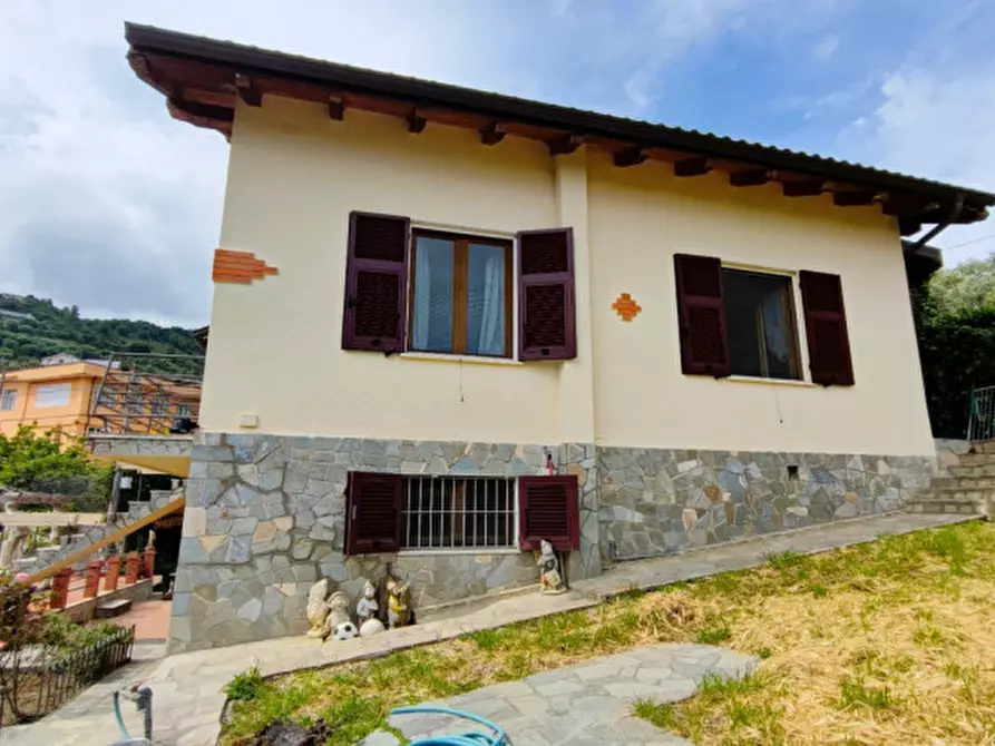 Immagine 22 di Villa in vendita  in Periferia nord a San Remo