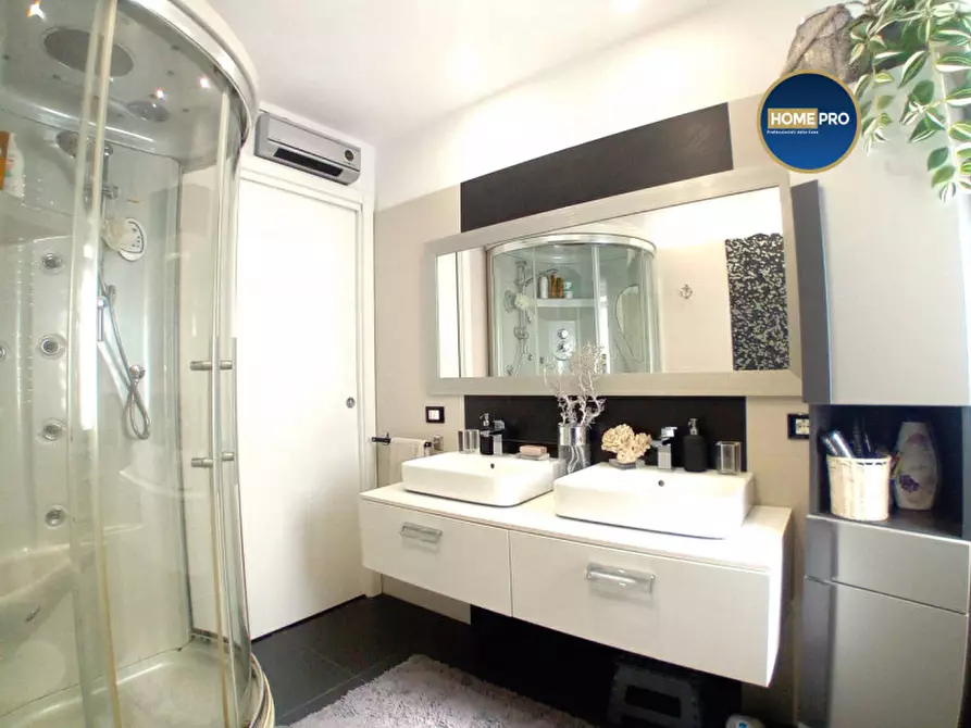 Immagine 18 di Appartamento in vendita  in Via Rosolina a Tivoli