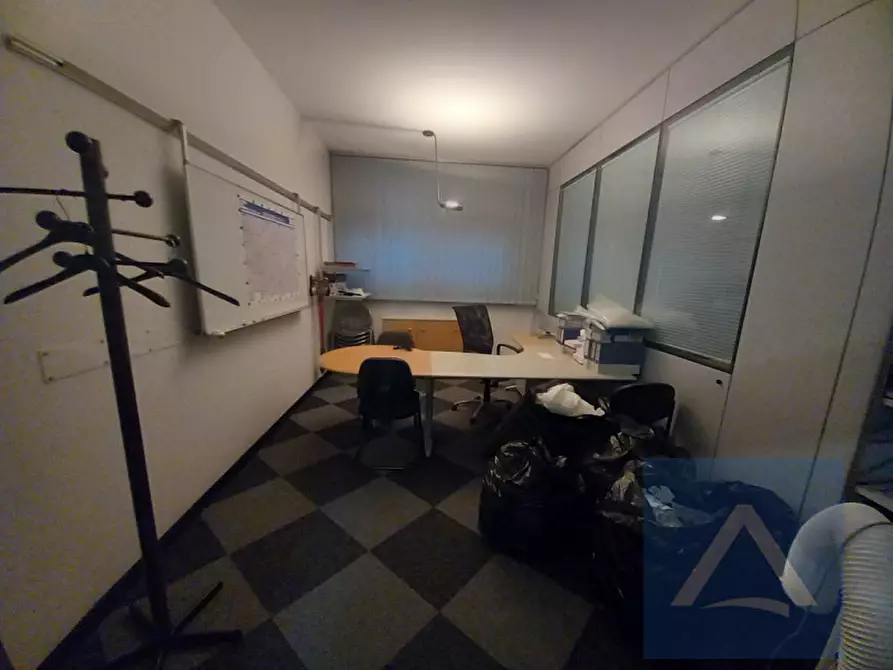 Immagine 11 di Ufficio in affitto  in via Piave 75 a Merano .Meran.