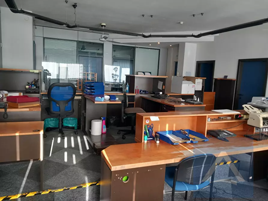 Immagine 12 di Ufficio in affitto  in via Piave 75 a Merano .Meran.