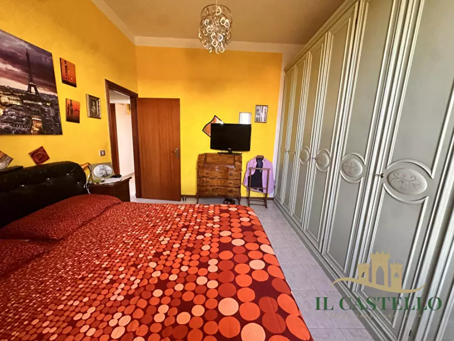 Immagine 8 di Casa indipendente in vendita  a Castiglione Del Lago