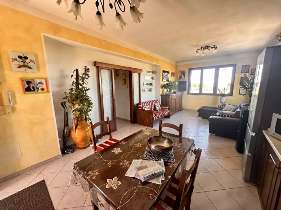 Immagine 16 di Casa indipendente in vendita  a Castiglione Del Lago