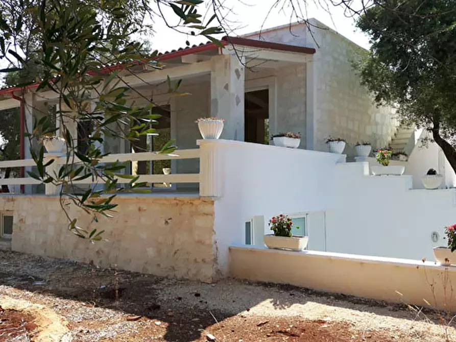 Immagine 1 di Villa in vendita  in C.da Vato Aperto a Ostuni