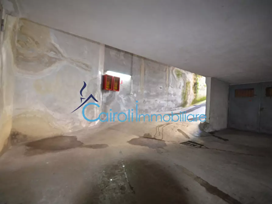 Immagine 4 di Garage in vendita  a Pavia