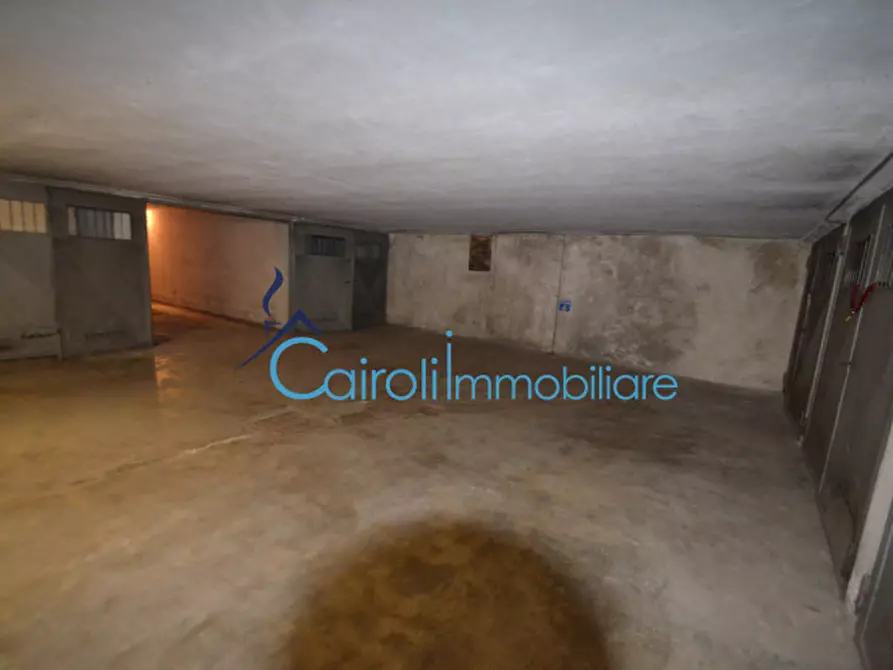 Immagine 6 di Garage in vendita  a Pavia