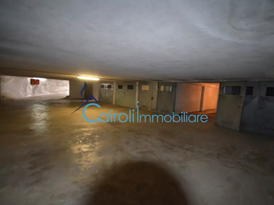 Immagine 7 di Garage in vendita  a Pavia