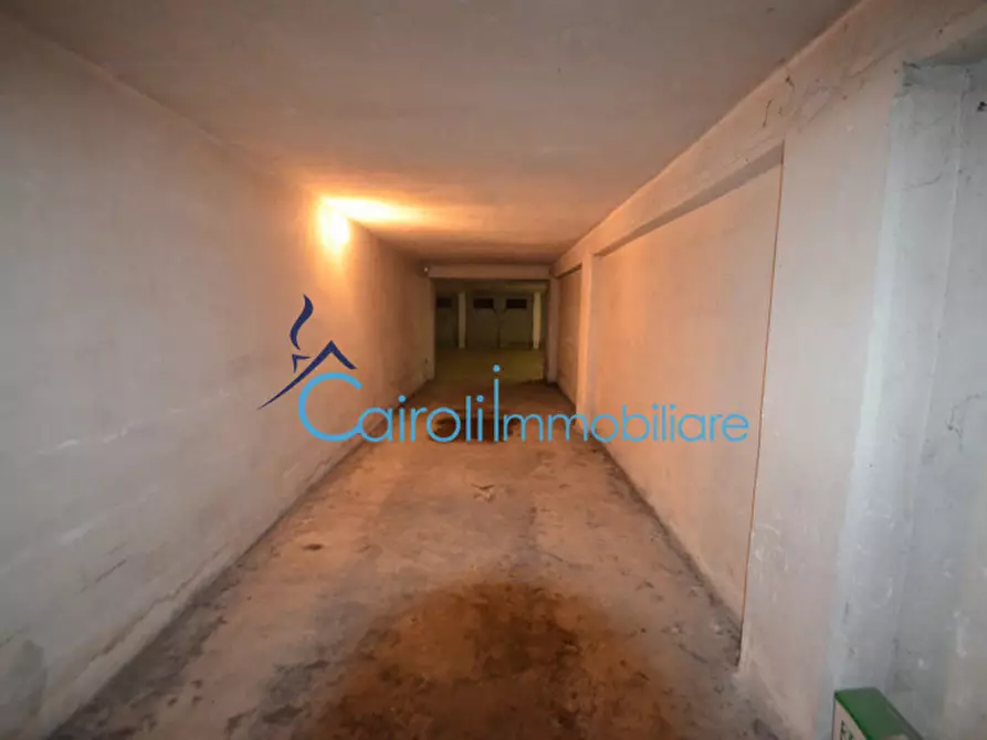 Immagine 12 di Garage in vendita  a Pavia