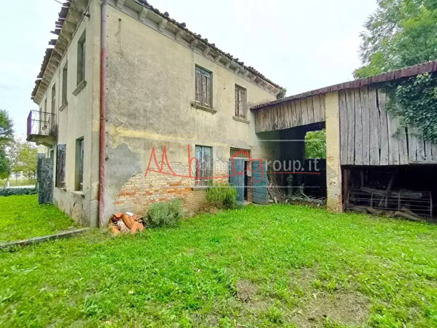 Immagine 1 di Rustico / casale in vendita  a Selvazzano Dentro