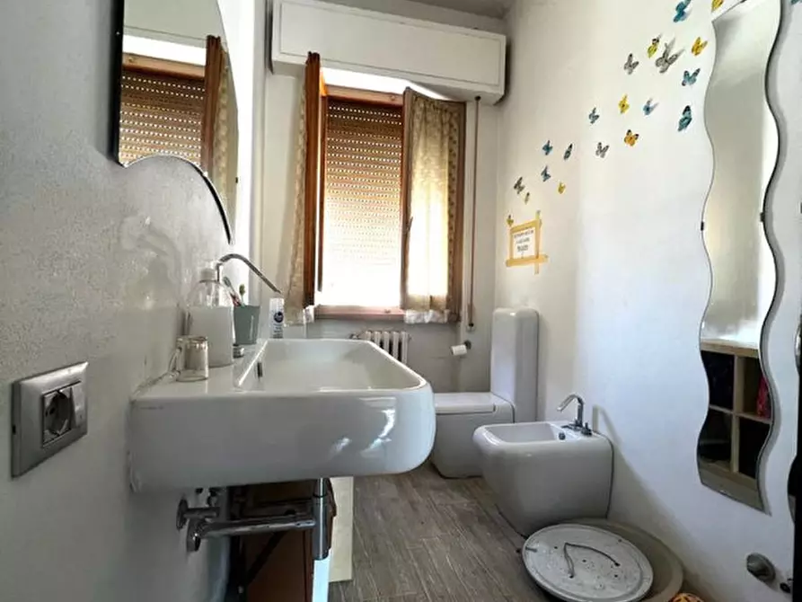 Immagine 7 di Appartamento in vendita  in via ticino a Terranuova Bracciolini