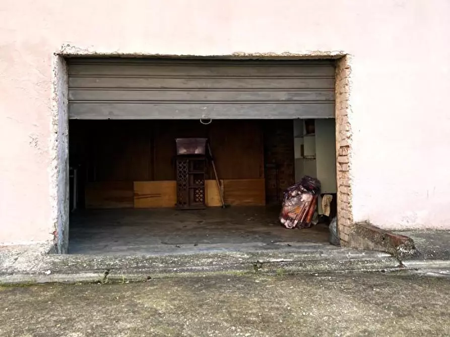 Immagine 13 di Appartamento in vendita  in via ticino a Terranuova Bracciolini