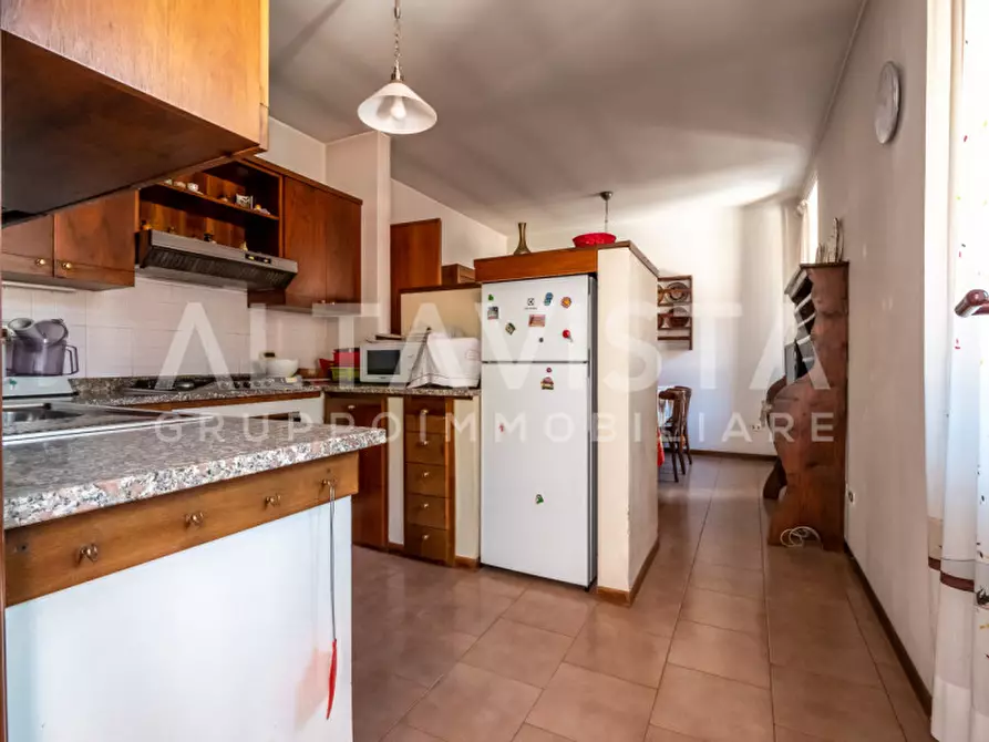 Immagine 36 di Appartamento in vendita  in Via Santuario a Rezzato