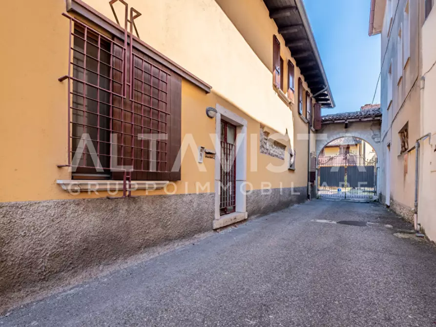 Immagine 56 di Appartamento in vendita  in Via Santuario a Rezzato