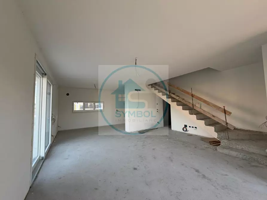 Immagine 2 di Casa bifamiliare in vendita  in VIA DELLA REPUBBLICA a Spinea