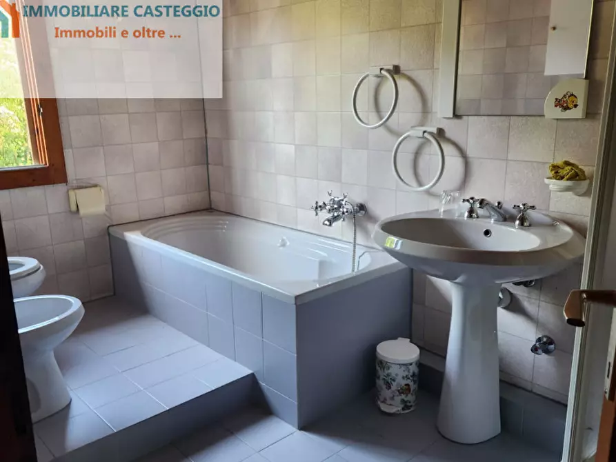 Immagine 25 di Casa indipendente in vendita  in Via Roma a Borgoratto Mormorolo