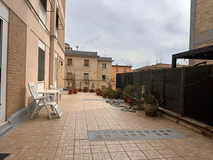 Immagine 1 di Appartamento in vendita  in Via Urbino a Ancona