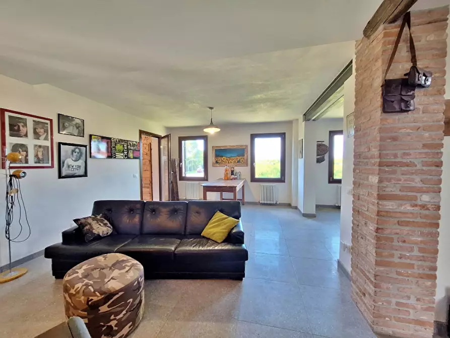 Immagine 9 di Rustico / casale in vendita  in Via Gandhi a Piazzola Sul Brenta