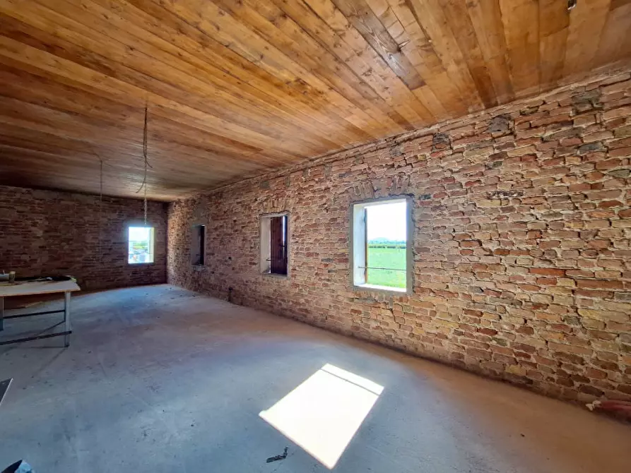 Immagine 19 di Rustico / casale in vendita  in Via Gandhi a Piazzola Sul Brenta