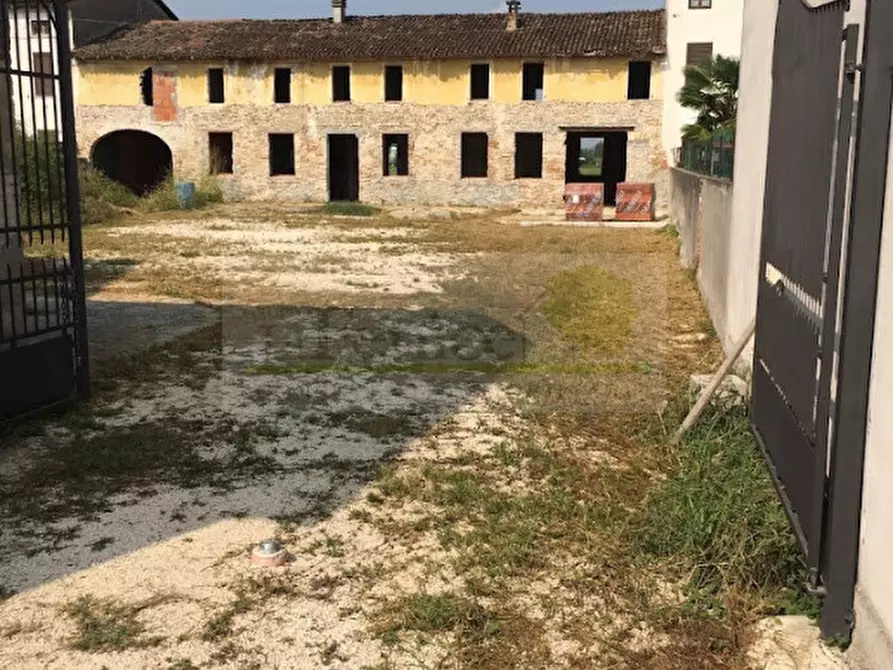 Immagine 2 di Rustico / casale in vendita  in Casaloldo a Casaloldo