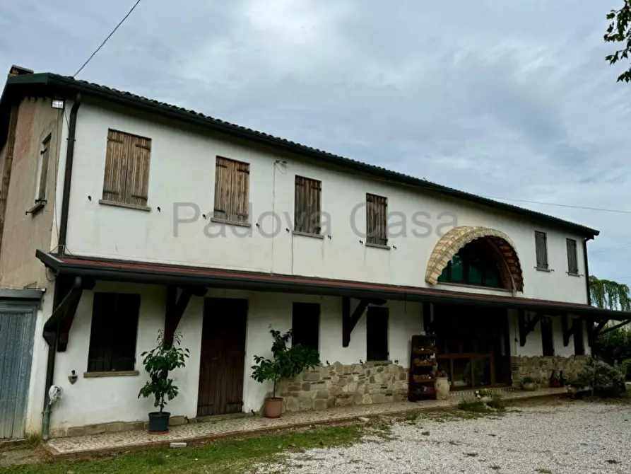 Immagine 1 di Rustico / casale in vendita  a Limena