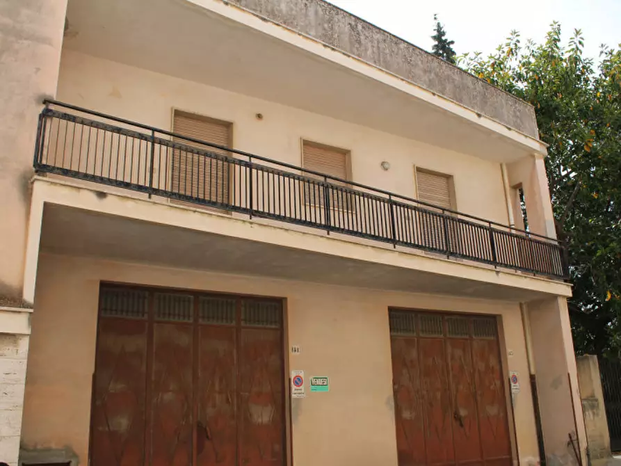 Immagine 2 di Villa in vendita  in via Tommaso Fazzello a Noto