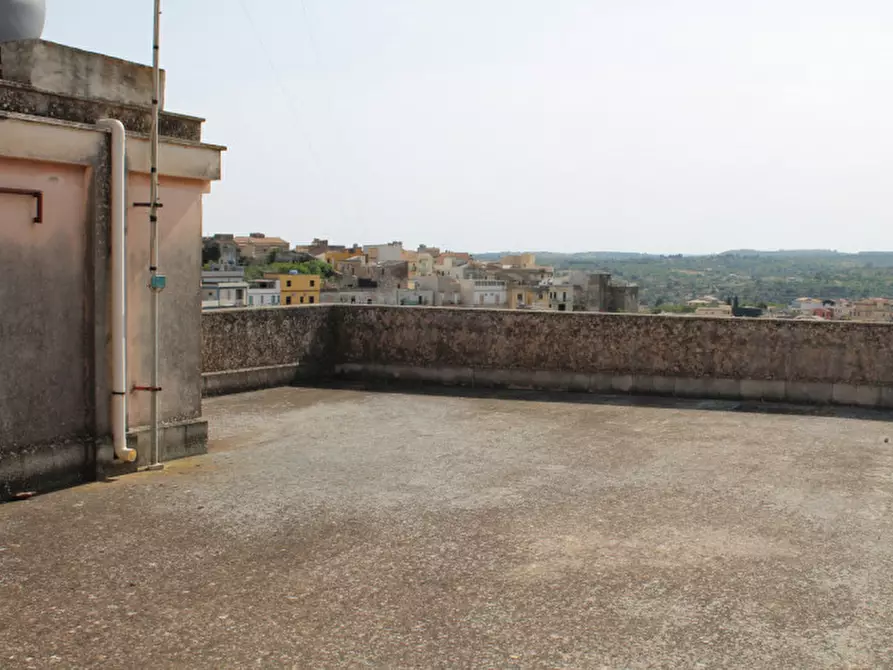 Immagine 18 di Villa in vendita  in via Tommaso Fazzello a Noto