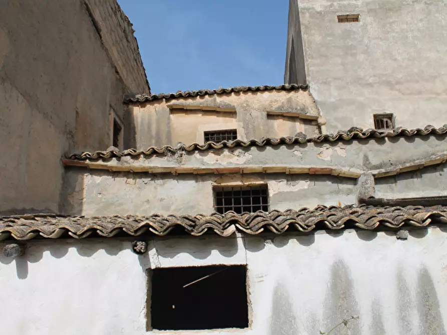 Immagine 31 di Villa in vendita  in via Tommaso Fazzello a Noto