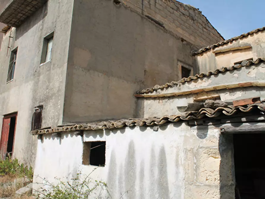 Immagine 33 di Villa in vendita  in via Tommaso Fazzello a Noto