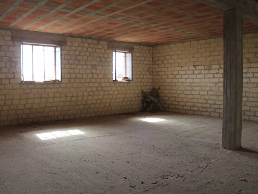 Immagine 36 di Villa in vendita  in via Tommaso Fazzello a Noto