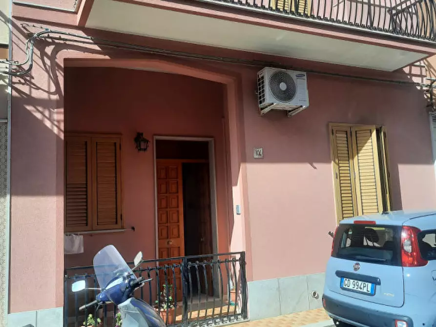 Immagine 1 di Casa indipendente in vendita  in via P. Calvi a Avola