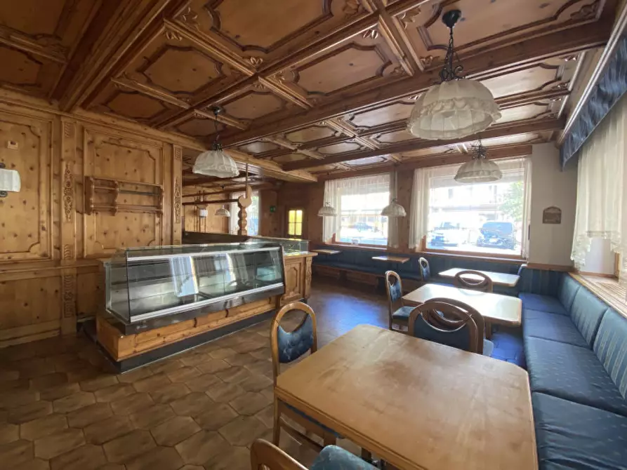 Immagine 5 di Bed & Breakfast in vendita  in Piazza Luigi Rizzardi a Auronzo Di Cadore