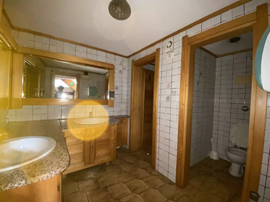 Immagine 17 di Bed & Breakfast in vendita  in Piazza Luigi Rizzardi a Auronzo Di Cadore
