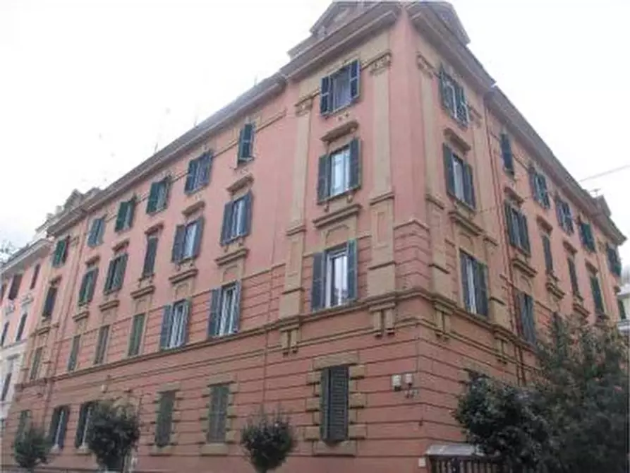 Immagine 1 di Appartamento in vendita  in VIA PREMUDA a Roma