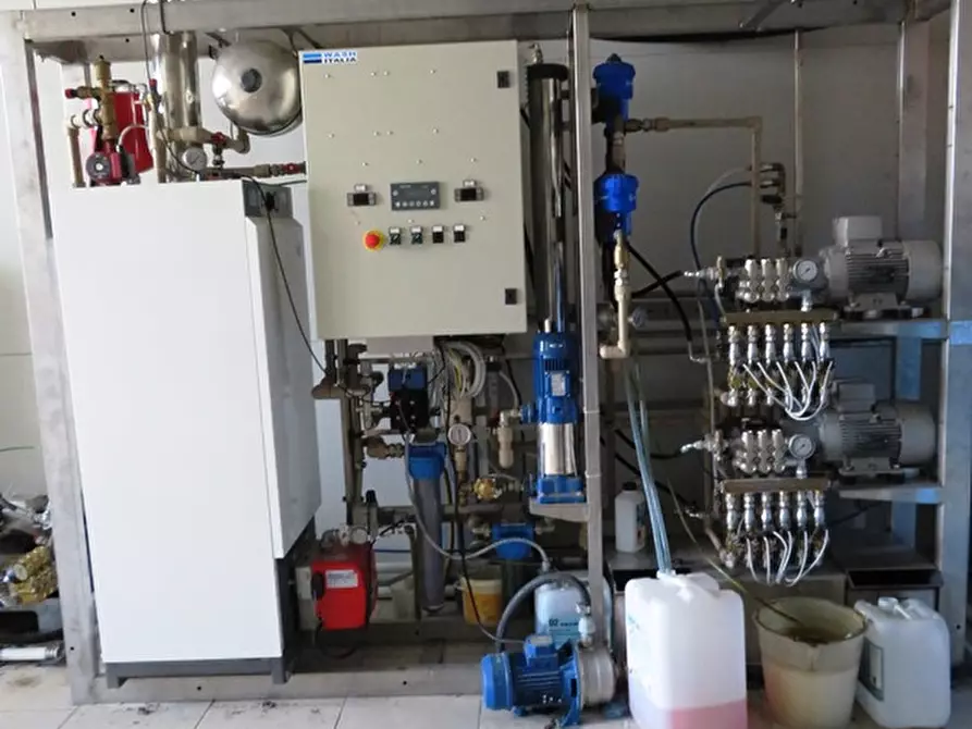 Immagine 14 di Attività commerciale in vendita  in via Ronco la croce a Montecreto