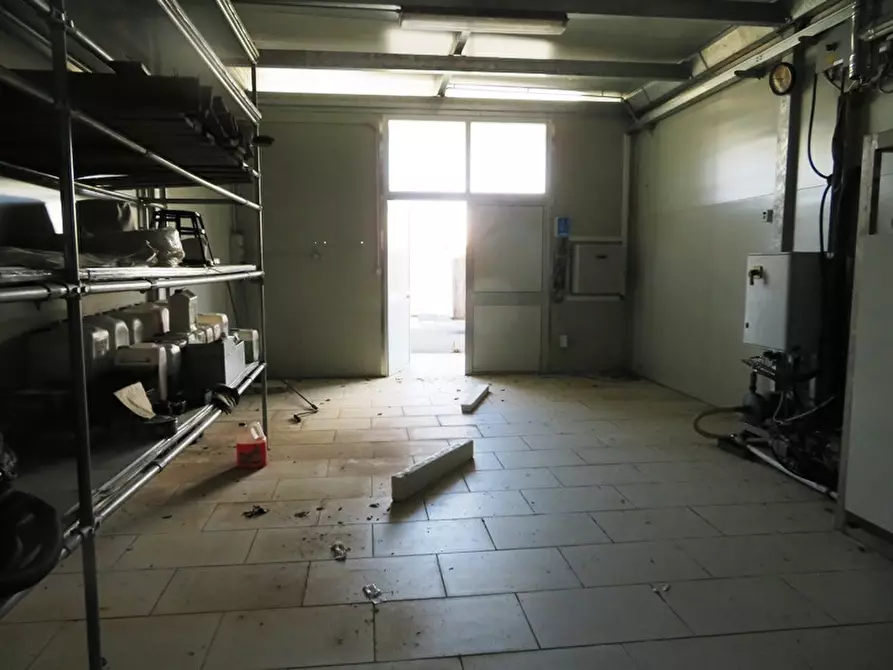 Immagine 15 di Attività commerciale in vendita  in via Ronco la croce a Montecreto