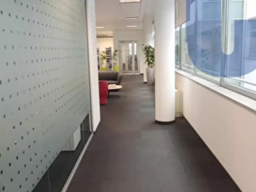 Immagine 12 di Ufficio in affitto  in VIA GOBETTI PIETRO a Cinisello Balsamo