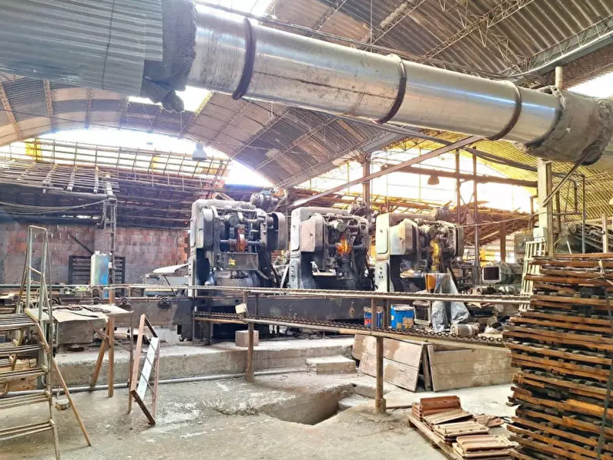 Immagine 13 di Capannone industriale in vendita  in Via Nazionale, N. 2 a Valdina