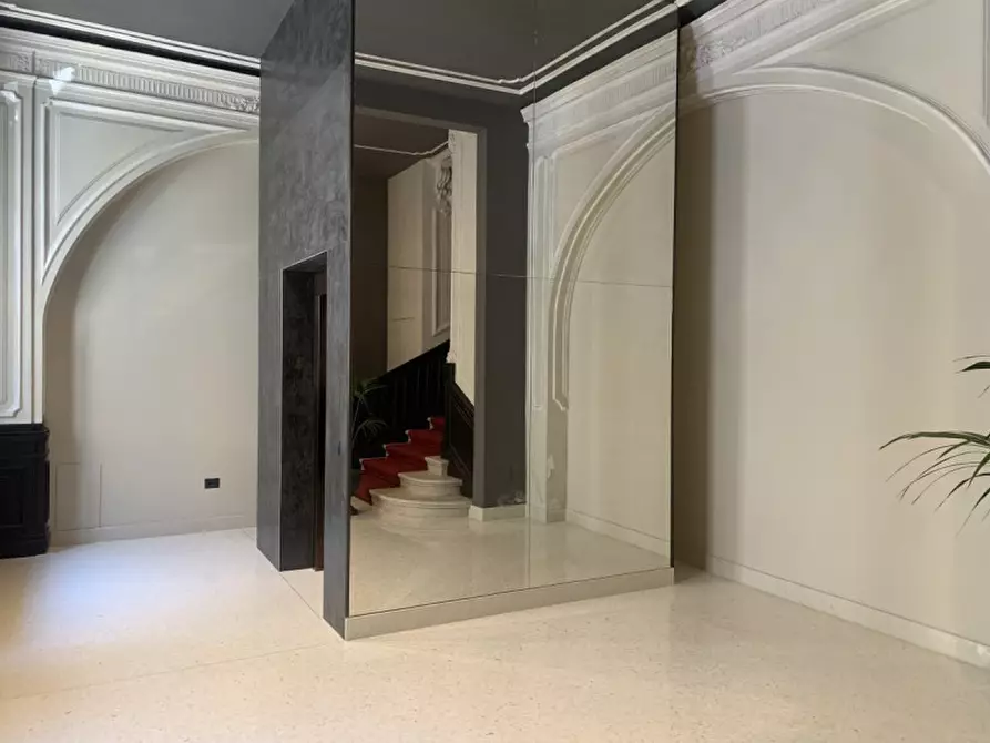 Immagine 28 di Appartamento in affitto  in via roma 2 a Trieste