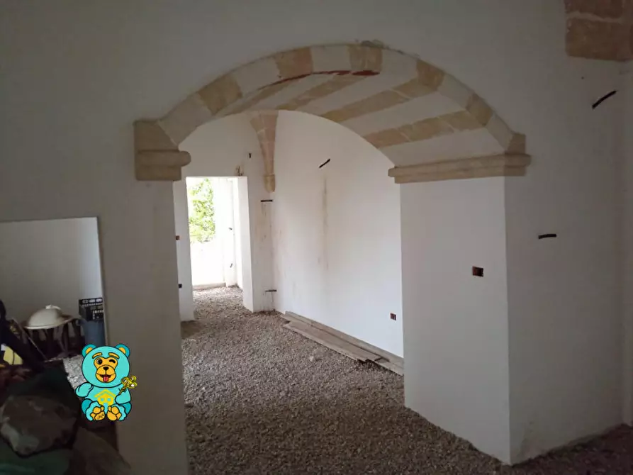 Immagine 39 di Villa in vendita  in strada comunale raho a Novoli