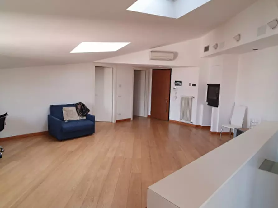 Immagine 12 di Appartamento in vendita  in VIA OSOPPO, 8 a Verona