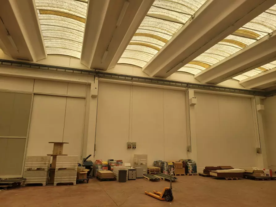 Immagine 13 di Capannone industriale in affitto  a Fiorano Modenese