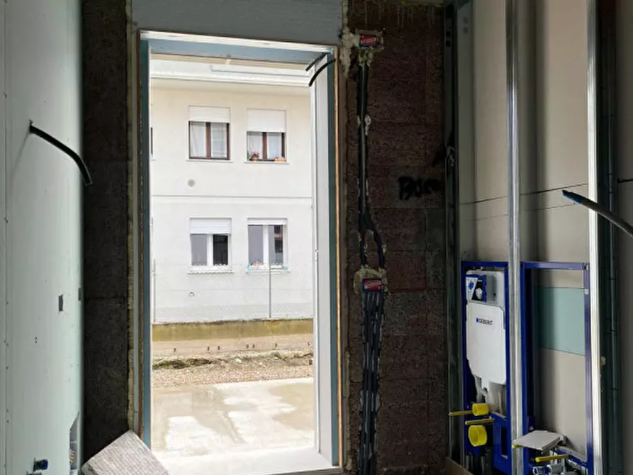 Immagine 14 di Appartamento in vendita  a Romano D'ezzelino