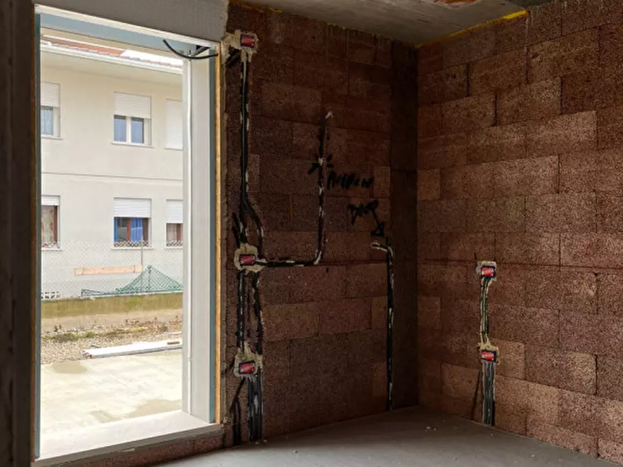 Immagine 15 di Appartamento in vendita  a Romano D'ezzelino